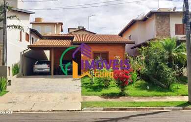 Imagem: A casa em condomínio possui 3 Dormitórios, 2 Banheiros, 2