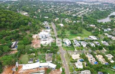 Imagem: O terreno possui 2.543m² de Área, Imóvel novo e está localizado