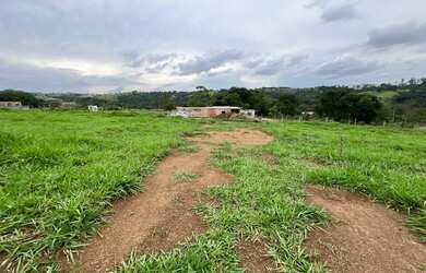 Imagem: O terreno possui 100m² de Área, Imóvel novo e está localizado