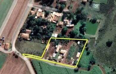 Imagem: O terreno possui 3.170m² de Área e está localizado em Enxovia