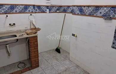 Imagem 2: Prédio - / Comercial / Centro