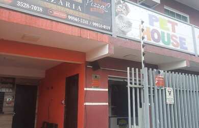 Imagem: A casa possui 2 Dormitórios, 2 Banheiros, 1 Vaga na garagem