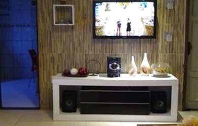 Imagem 2: Aluguel de casa. Guarda roupa, 1 Banheiroe2 Dormitórios