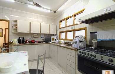 Imagem 13: Casa sobrado na rua 4 dormitórios/suite, cozinha planejada