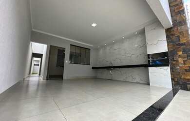 Imagem 2: Vendo agio dessa linda casa toda no porcelanato em Trindade-Goias
