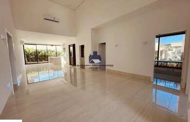 Imagem: A casa em condomínio possui 3 Dormitórios, 4 Banheiros, 4