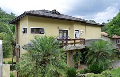 Imagem: A casa em condomínio possui 3 Dormitórios, 4 Banheiros, 4