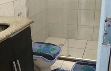 Imagem 8: Aluguel de casa. Guarda roupa, 1 Banheiroe2 Dormitórios