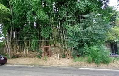 Imagem: O terreno possui 800m² de Área e está localizado em Palos