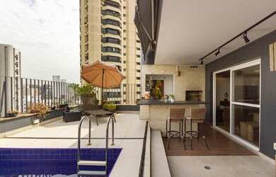 Imagem: O apartamento na cobertura possui 3 Dormitórios, 5 Banheiros