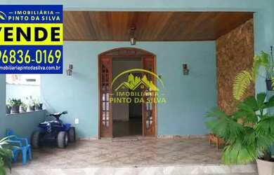 Imagem: A casa possui 3 Dormitórios, 2 Banheiros, 2 Vagas na garagem