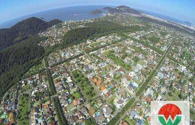 Imagem: A casa em condomínio possui 5 Dormitórios, 5 Banheiros, 5