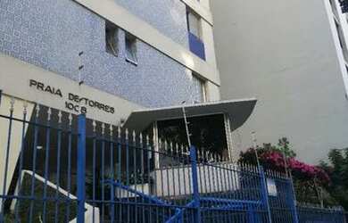 Imagem: O apartamento possui 1 Dormitório, 1 Banheiro, 1 Vaga na garagem