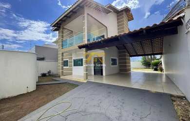 Imagem: A casa possui 4 Dormitórios, 4 Banheiros, 3 Vagas na garagem