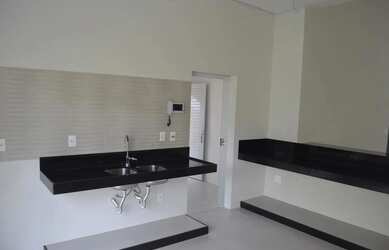 Imagem 8: Casa de condomínio para venda tem 372 metros quadrados com 4 quartos