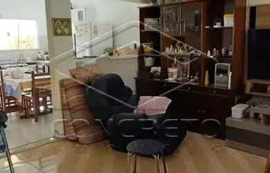 Imagem 4: Casa Edicula em Jaú. Piscina, Área de serviço, 12m² de Áreae2 Vagas...