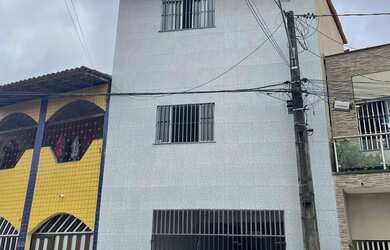 Imagem: A kitnet possui 1 Dormitório, 1 Banheiro, 1 Vaga na garagem