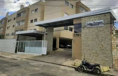 Imagem: O apartamento possui 3 Dormitórios, 2 Banheiros, 1 Vaga na