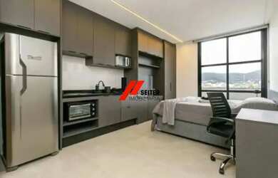 Imagem: O apartamento possui 1 Dormitório, 1 Banheiro, 1 Vaga na garagem