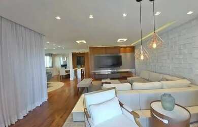 Imagem: O apartamento possui 4 Dormitórios, 5 Banheiros, 4 Vagas na