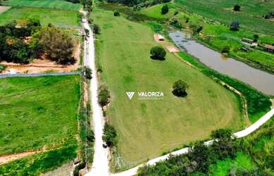 Imagem: O terreno possui 6.852m² de Área e está localizado em Salto