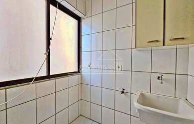 Imagem 7: Apartamento para locação no Edifício Itajai, próximo ao Shopping Santa...