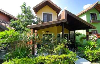 Imagem: A casa em condomínio possui 4 Dormitórios, 4 Banheiros, 141m²