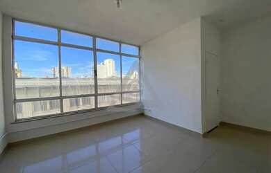 Imagem: O depósito possui 224m² de Área e está localizado em Centro