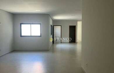 Imagem: O depósito possui 156m² de Área e Imóvel novo e está localizado