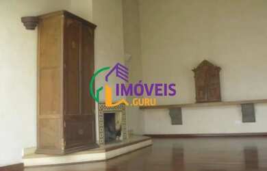 Imagem: A casa possui 4 Dormitórios, 5 Banheiros, 5 Vagas na garagem