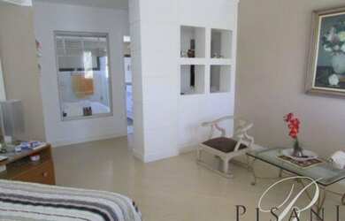 Imagem 5: Vargem Pequena, casa cinematografica em condominio conceituado