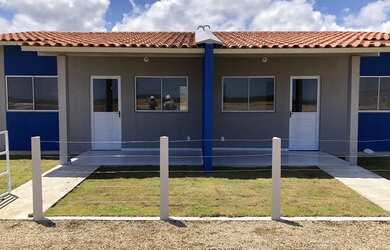 Imagem: A casa possui 2 Dormitórios, 1 Banheiro, 1 Vaga na garagem