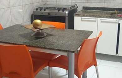 Imagem 7: Aluguel de casa. Guarda roupa, 1 Banheiroe2 Dormitórios