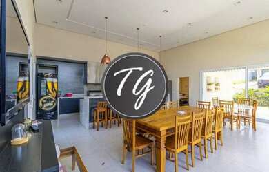 Imagem: A casa em condomínio possui 4 Dormitórios, 5 Banheiros, 5