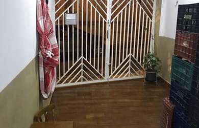 Imagem: A casa possui 4 Dormitórios, 3 Banheiros, 1 Vaga na garagem