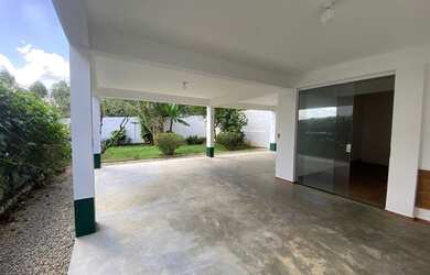 Imagem: A casa em condomínio possui 3 Dormitórios, 4 Banheiros, 4