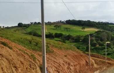 Imagem: O terreno possui 600m² de Área e está localizado em Jardim