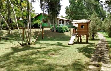 Imagem: A fazenda possui 575m² de Área e está localizado em Vassouras