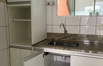 Imagem: A casa possui 3 Dormitórios, 2 Banheiros, 1 Vaga na garagem