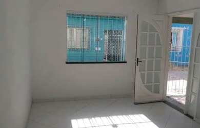 Imagem: A casa possui 2 Dormitórios, 1 Banheiro e está localizado