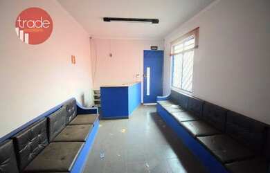 Imagem: O depósito possui 1 Vaga na garagem, 103m² de Área e está