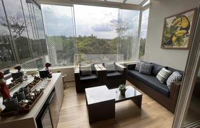 Imagem: A casa em condomínio possui 4 Dormitórios, 5 Banheiros, 4