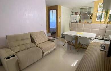 Imagem: O apartamento possui 2 Dormitórios, 1 Banheiro, 1 Vaga na garagem