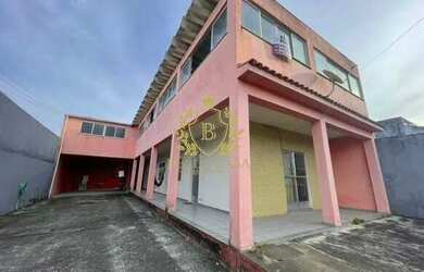 Imagem: A casa possui 2 Dormitórios, 2 Banheiros, 2 Vagas na garagem