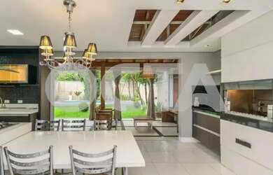 Imagem 4: Casa com 3 quartos e 5 banheiros no Alto Petrópolis