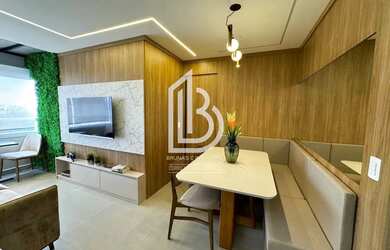 Imagem: O apartamento possui 2 Dormitórios, 1 Banheiro, 1 Vaga na garagem