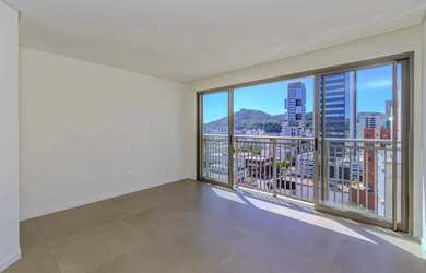 Imagem 2: Apartamento à venda no Ed. Punta Sal