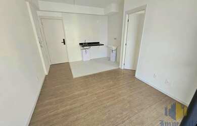 Imagem: O apartamento possui 1 Dormitório, 1 Banheiro, 1 Vaga na garagem