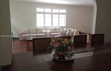 Imagem 8: Casa de alto padrão à venda no Centro de São Lourenço - MG