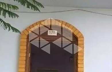 Imagem 2: Casa Localizada Em Rua Asfaltada